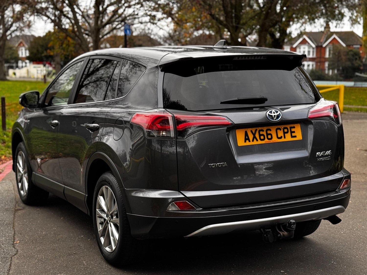 Used Toyota RAV4 2016 for sale - 76993736: Photo 10