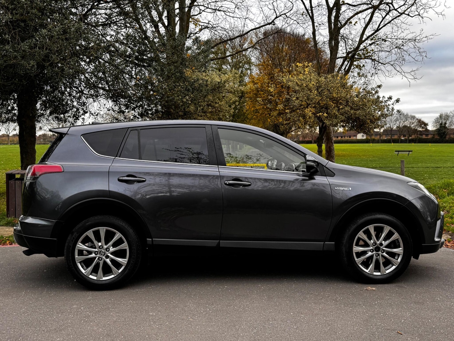 Used Toyota RAV4 2016 for sale - 76993736: Photo 15
