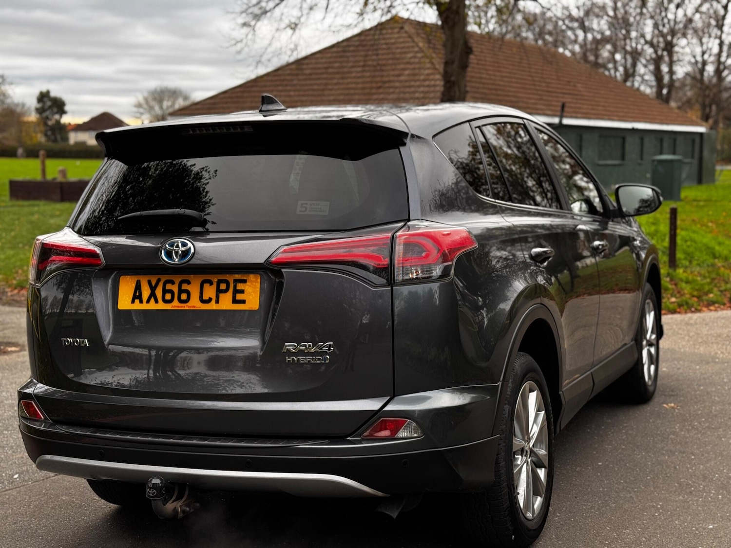 Used Toyota RAV4 2016 for sale - 76993736: Photo 17