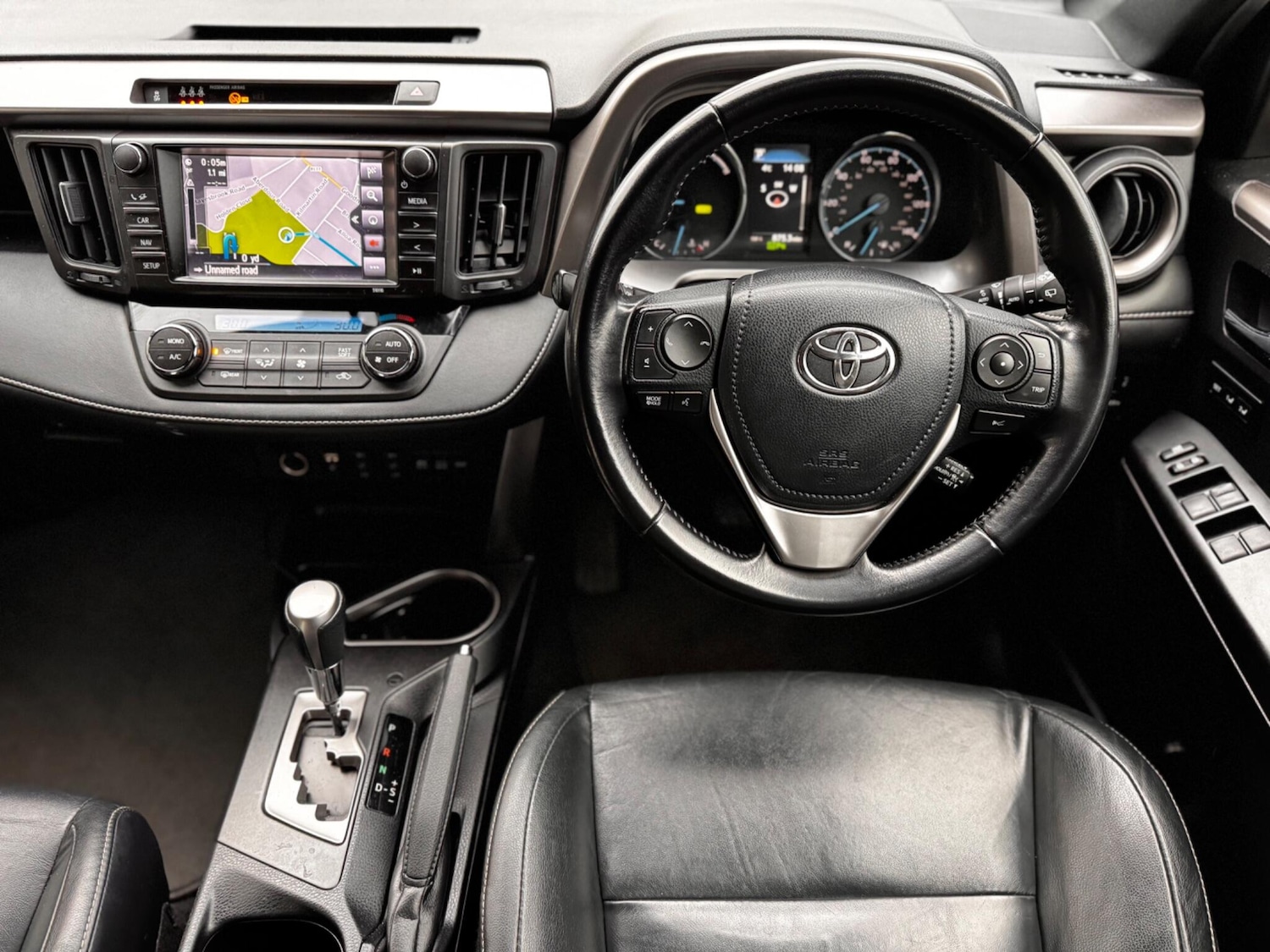 Used Toyota RAV4 2016 for sale - 76993736: Photo 21