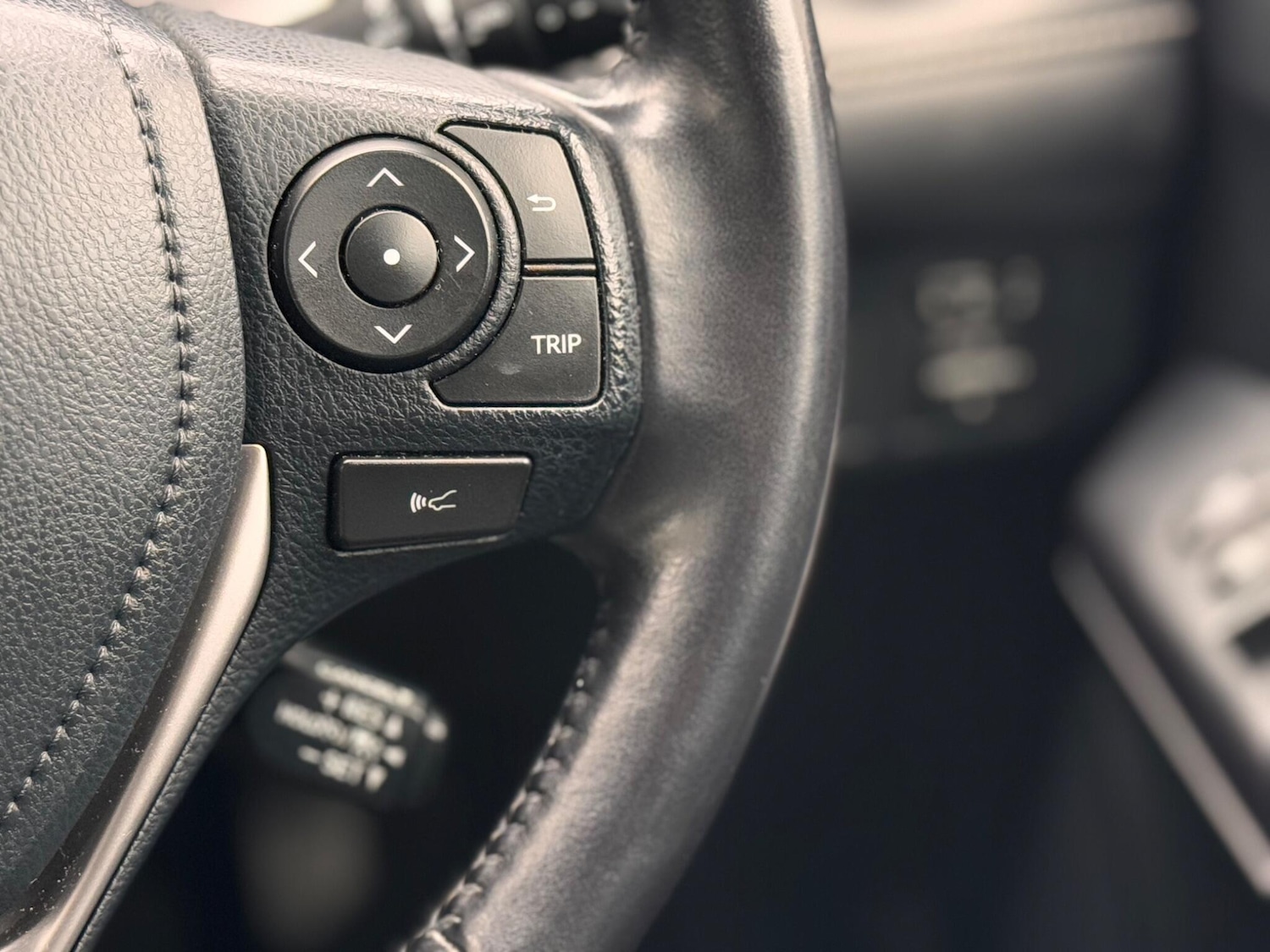 Used Toyota RAV4 2016 for sale - 76993736: Photo 31