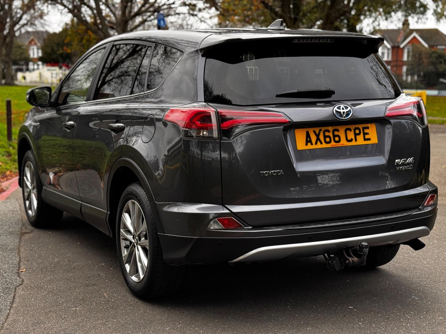 Used Toyota RAV4 2016 for sale - 76993736: Photo 4