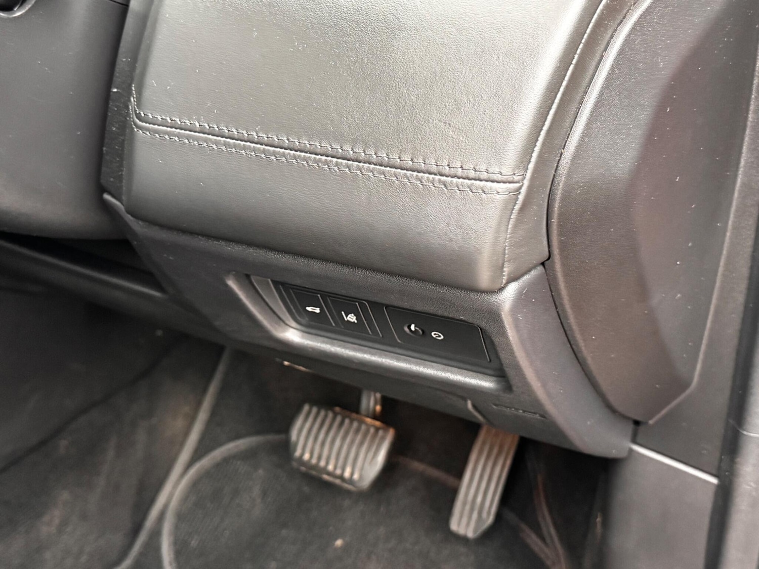 Used Land Rover Discovery Sport 2017 for sale - 76246651: Photo 17