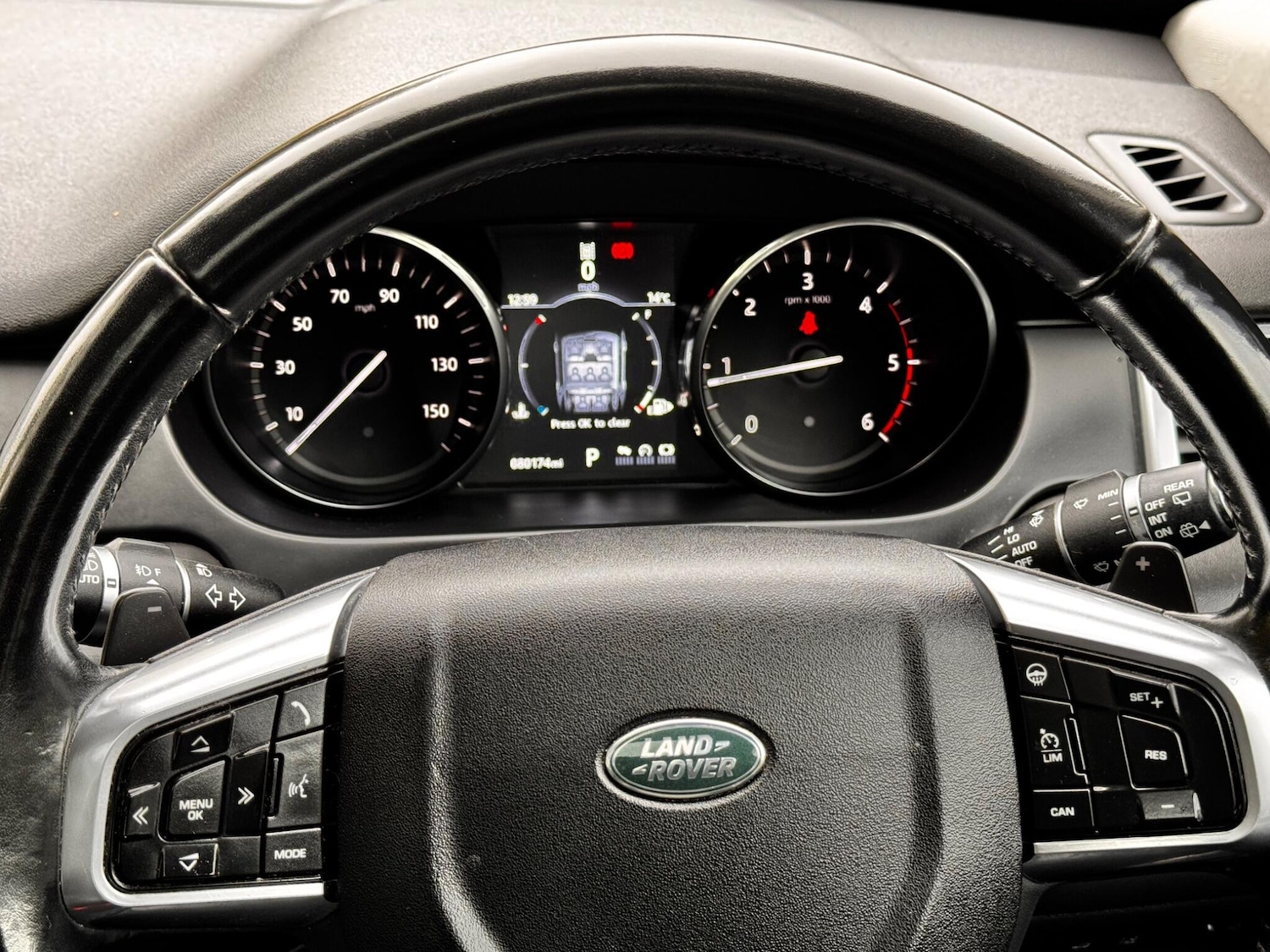 Used Land Rover Discovery Sport 2017 for sale - 76246651: Photo 20