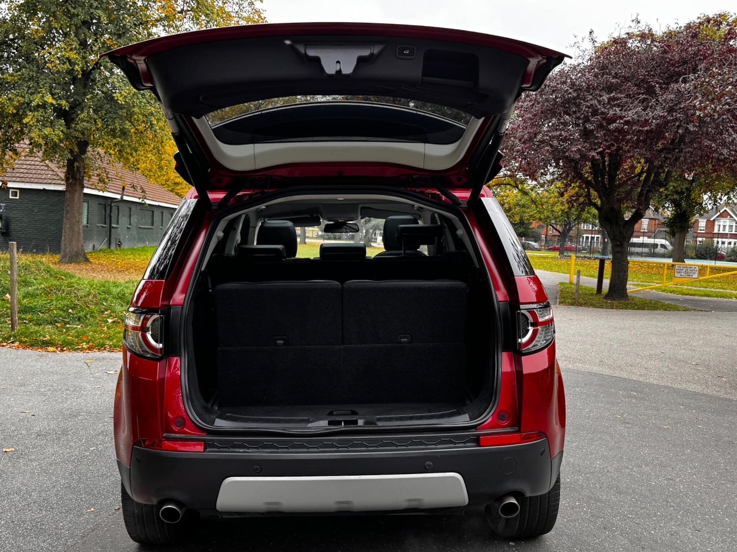 Used Land Rover Discovery Sport 2017 for sale - 76246651: Photo 31