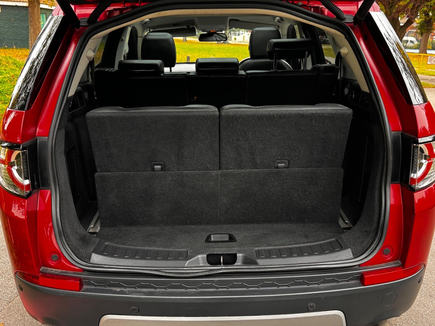 Used Land Rover Discovery Sport 2017 for sale - 76246651: Photo 32