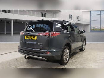 Used Toyota RAV4 2016 for sale - 76633510: Photo