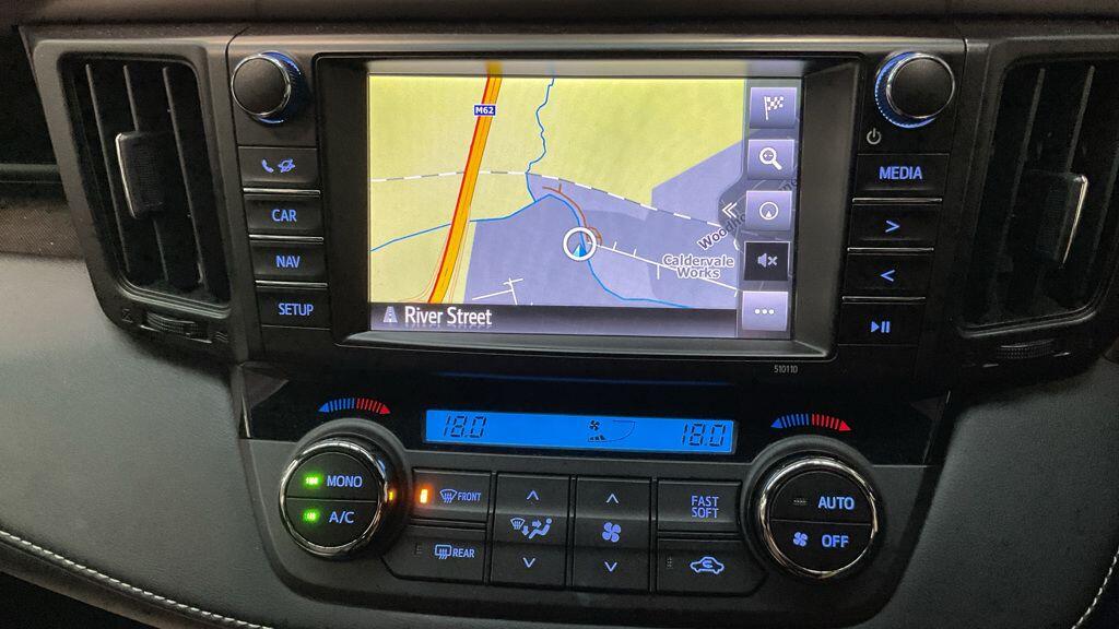 Used Toyota RAV4 2016 for sale - 76633510: Photo 9