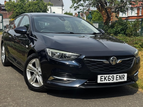 Used Vauxhall Insignia 2019 for sale - 75014055: Photo 1
