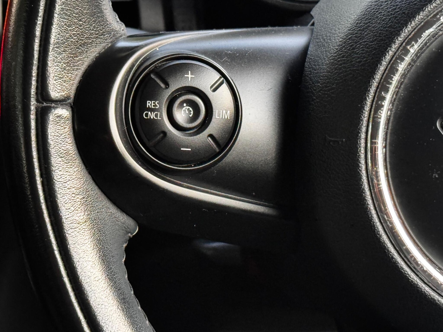 Used MINI Hatch 2015 for sale - 76071777: Photo 46