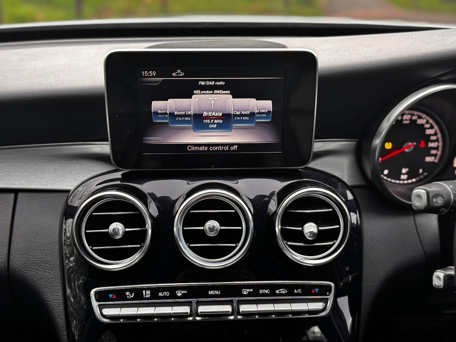 Used Mercedes-Benz C Class 2017 for sale - 77386607: Photo 27