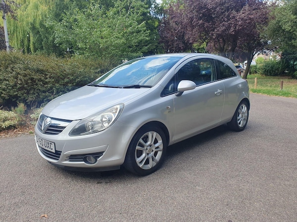 Used Vauxhall Corsa 2010 for sale - 75519879: Photo 1
