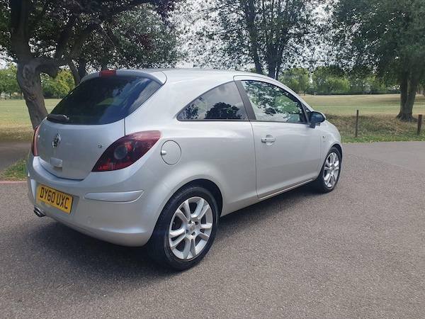 Used Vauxhall Corsa 2010 for sale - 75519879: Photo 3