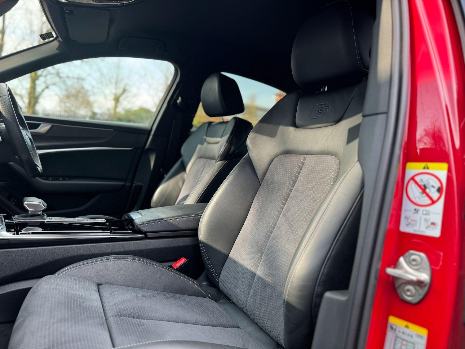 Used Audi A6 Saloon 2023 for sale - 76389234: Photo 22