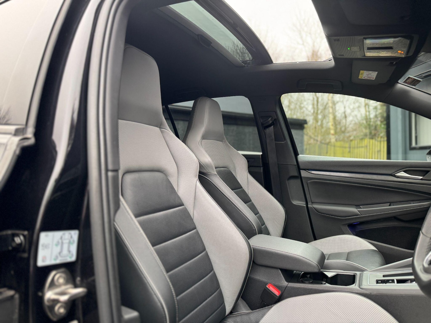 Used Volkswagen Golf 2022 for sale - 78020270: Photo 24