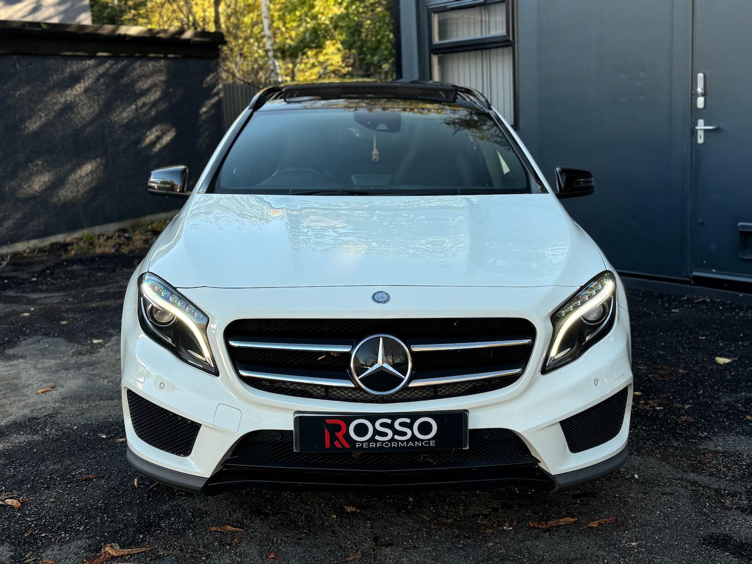 Used Mercedes-Benz GLA 2014 for sale - 76457275: Photo 2