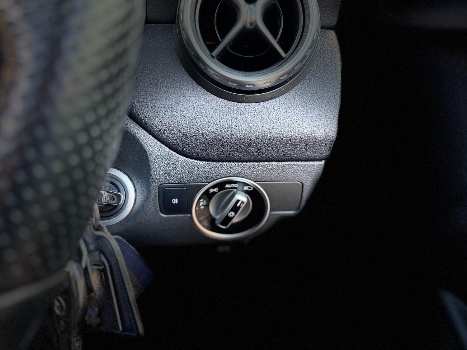 Used Mercedes-Benz GLA 2014 for sale - 76457275: Photo 40