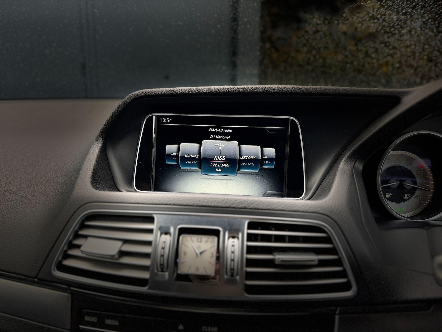 Used Mercedes-Benz E Class for sale - 76538347: Photo 40