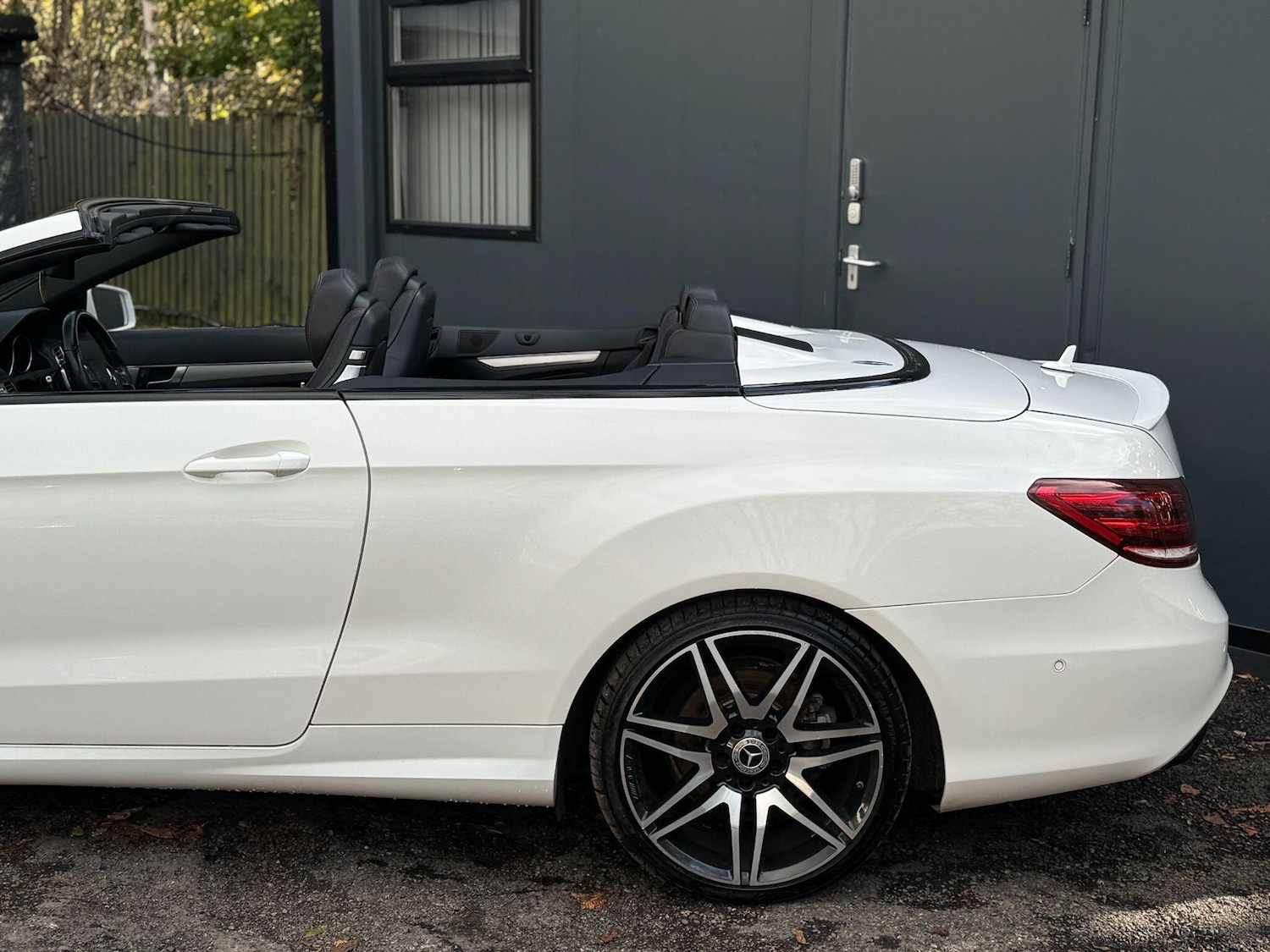 Used Mercedes-Benz E Class for sale - 76538347: Photo 51