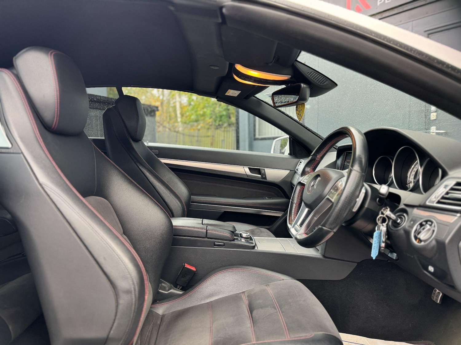 Used Mercedes-Benz E Class for sale - 76538347: Photo 65