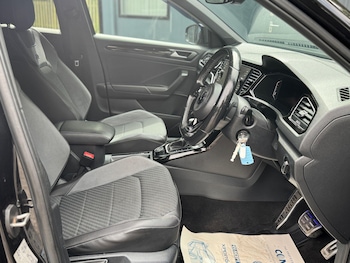 Used Volkswagen T-Roc 2019 for sale - 78902214: Photo