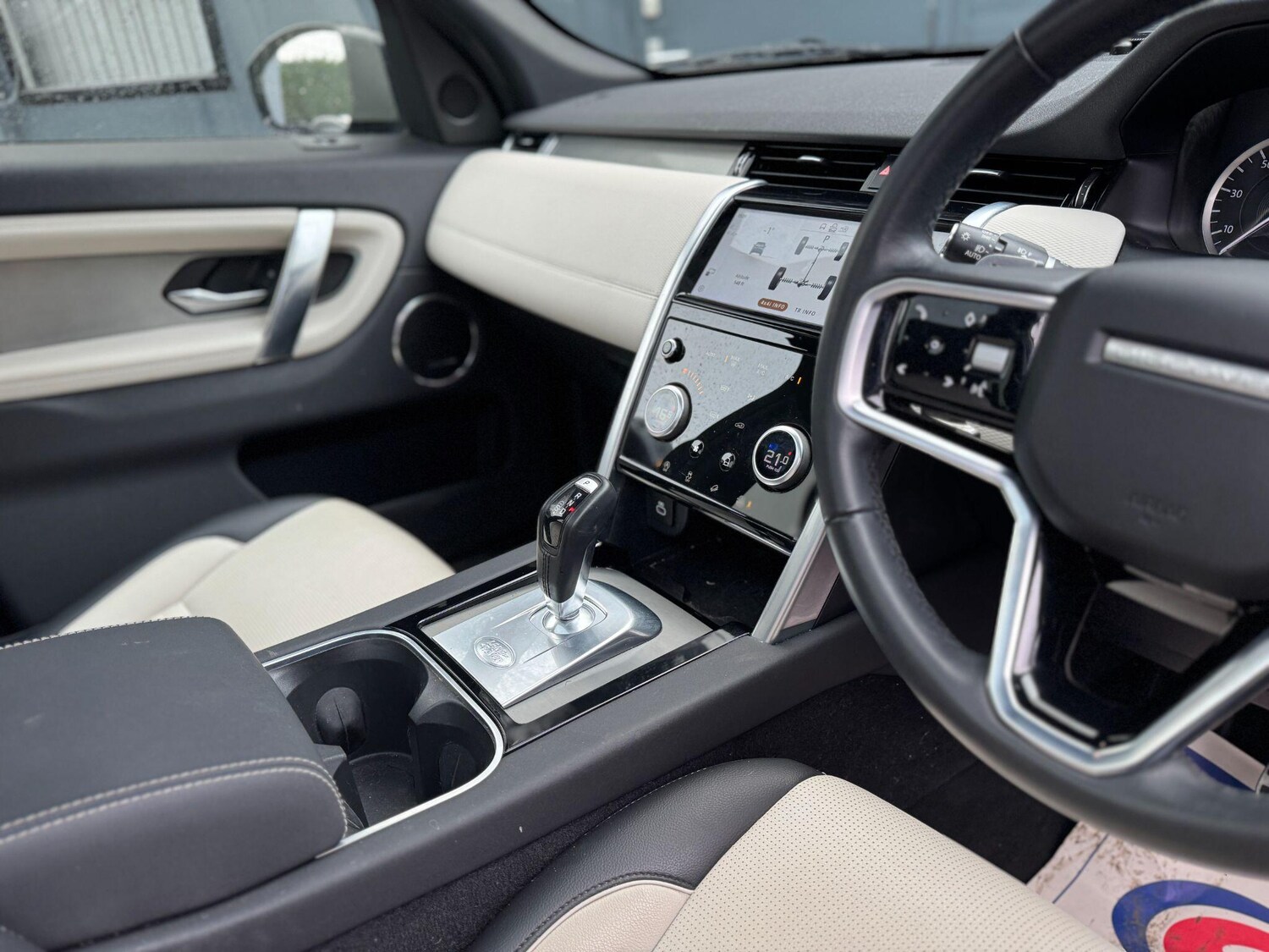 Used Land Rover Discovery Sport for sale - 77809105: Photo 25