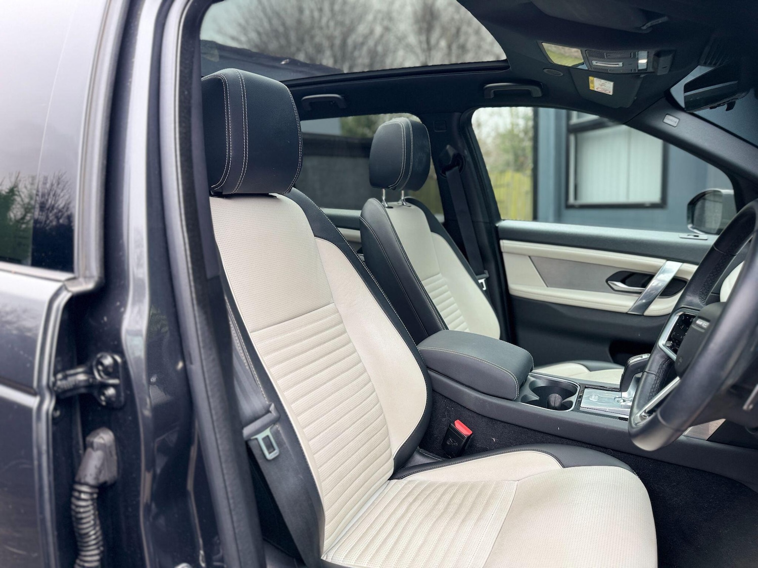 Used Land Rover Discovery Sport for sale - 77809105: Photo 3