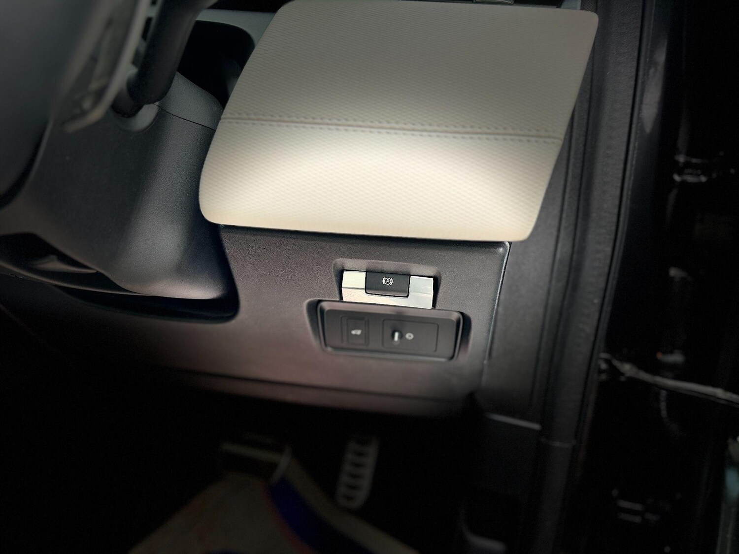 Used Land Rover Discovery Sport for sale - 77809105: Photo 57