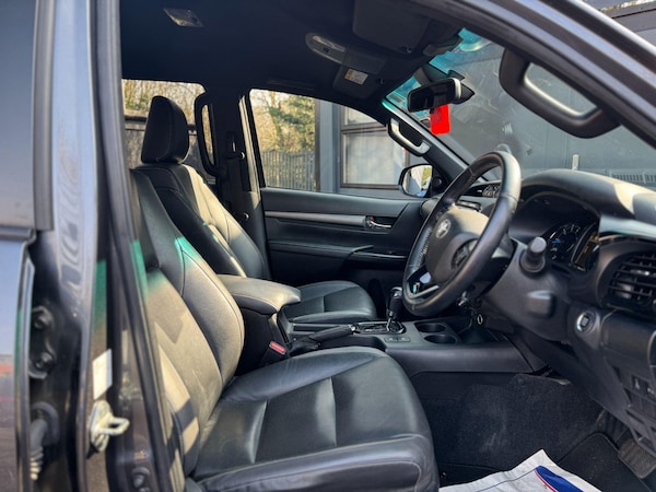 Used Toyota Hilux 2021 for sale - 73994153: Photo 3