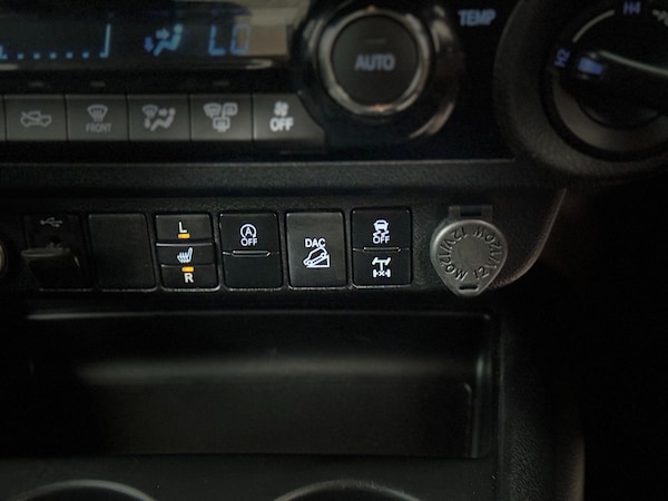 Used Toyota Hilux 2021 for sale - 73994153: Photo 40