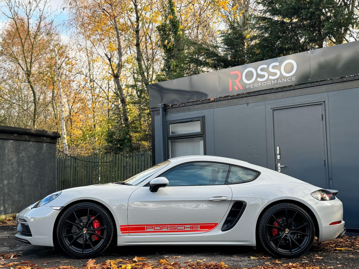 Used Porsche Cayman 2018 for sale - 76562105: Photo 14