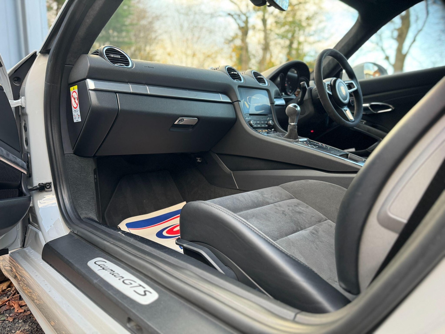 Used Porsche Cayman 2018 for sale - 76562105: Photo 33