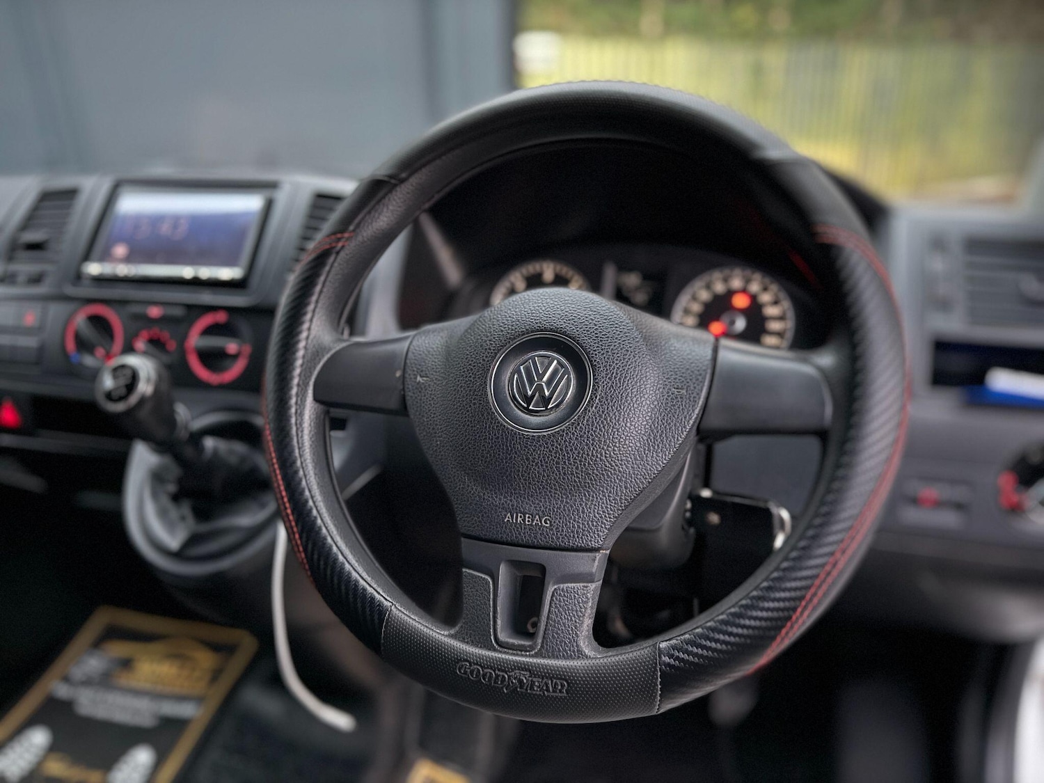 Used Volkswagen Transporter 2011 for sale - 77238390: Photo 23