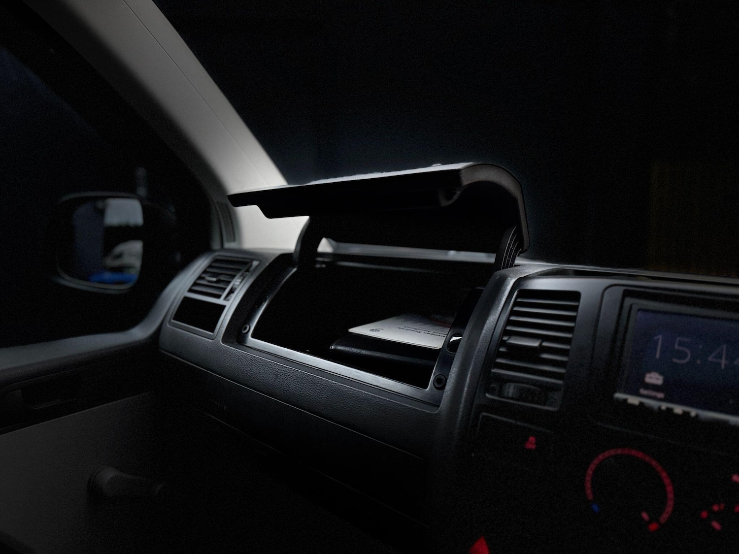 Used Volkswagen Transporter 2011 for sale - 77238390: Photo 26