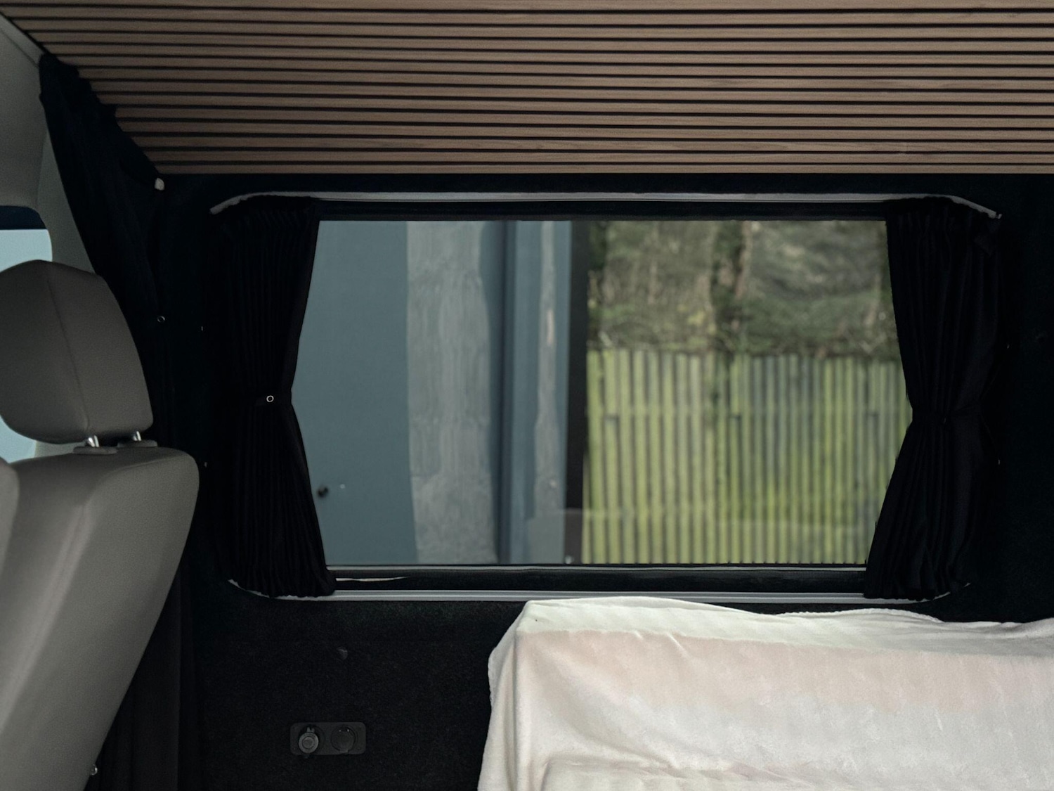 Used Volkswagen Transporter 2011 for sale - 77238390: Photo 31