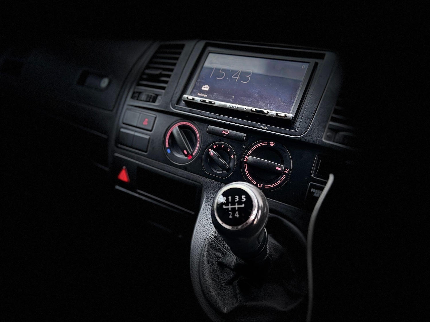 Used Volkswagen Transporter 2011 for sale - 77238390: Photo 42