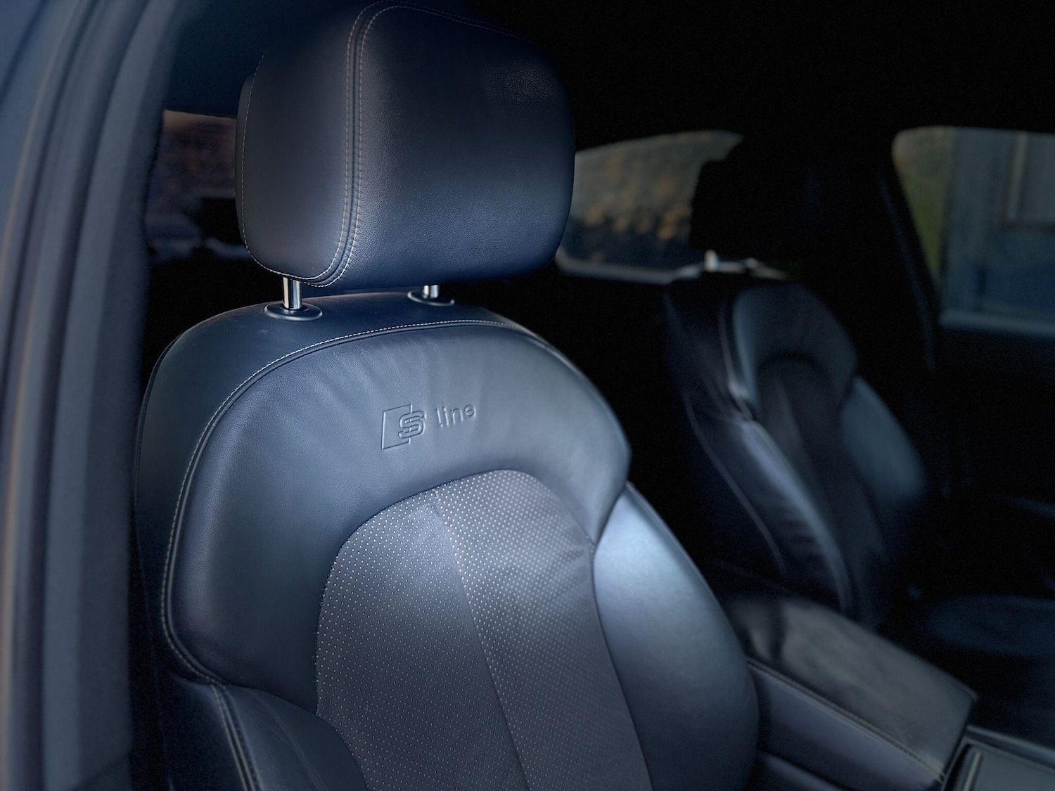 Used Audi A6 Saloon for sale - 77238353: Photo 16