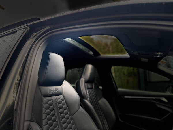 Used Audi RS3 2023 for sale - 76215281: Photo 4