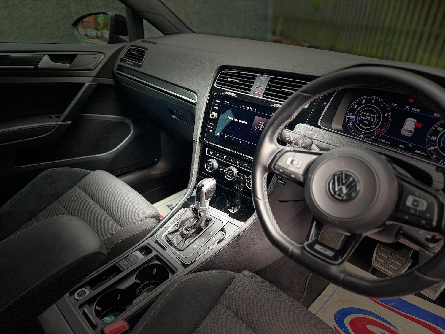 Used Volkswagen Golf 2018 for sale - 76990843: Photo 33