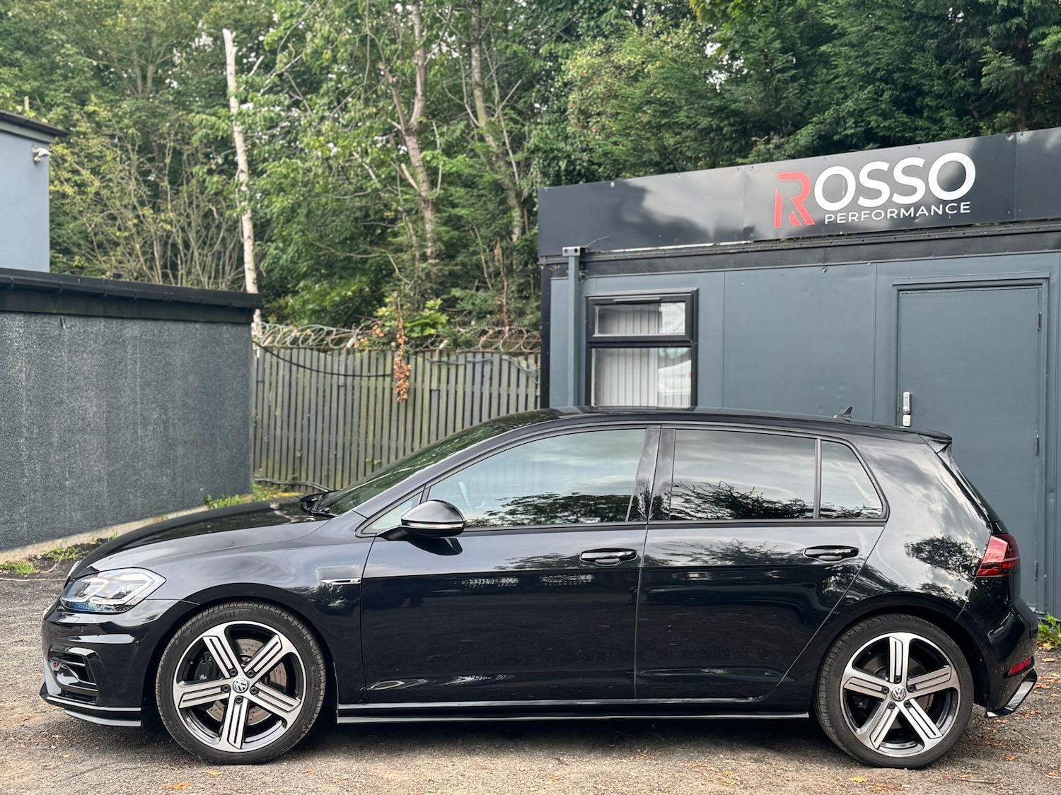 Used Volkswagen Golf 2018 for sale - 76990843: Photo 9