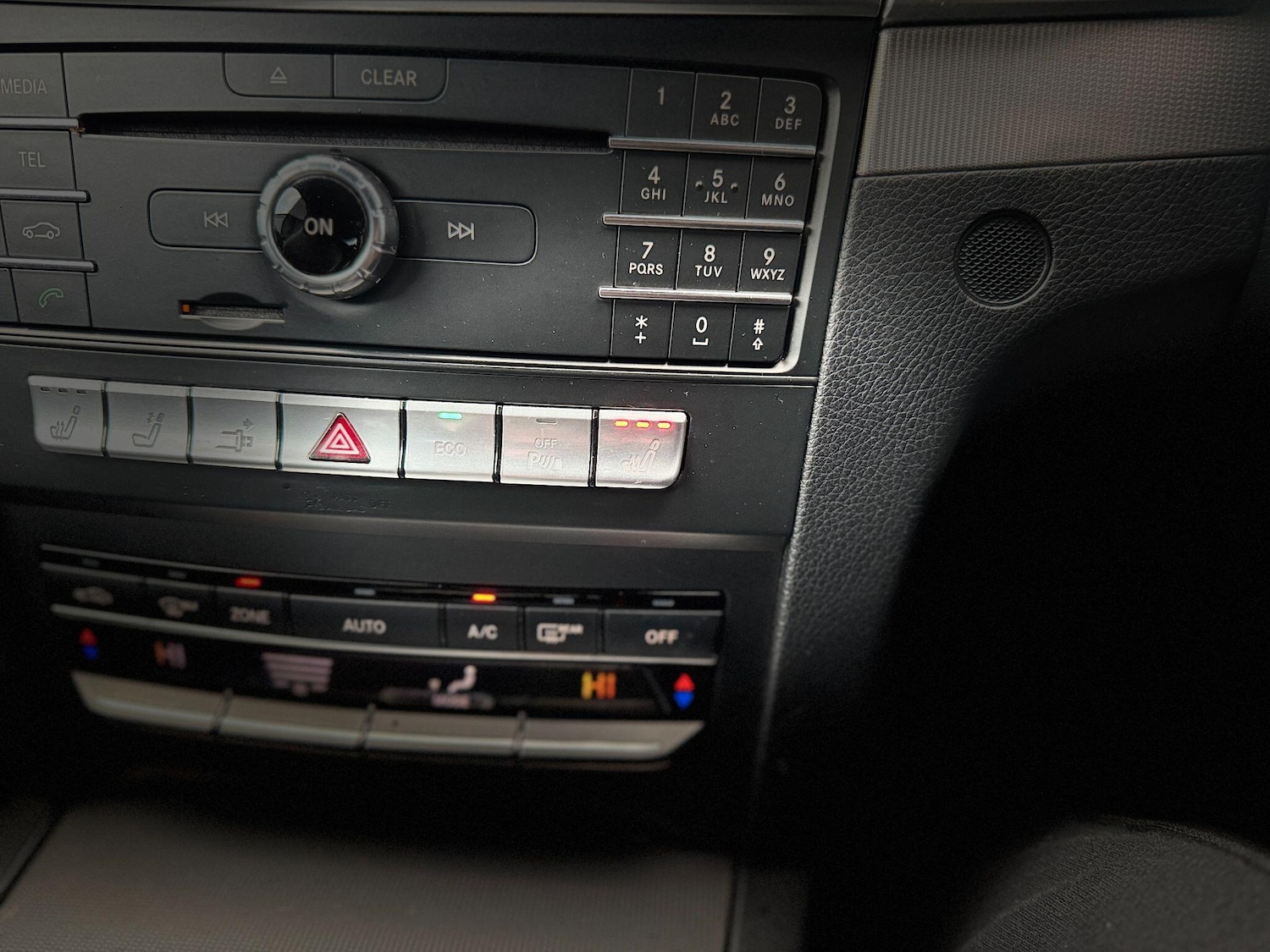 Used Mercedes-Benz E Class for sale - 76995968: Photo 42