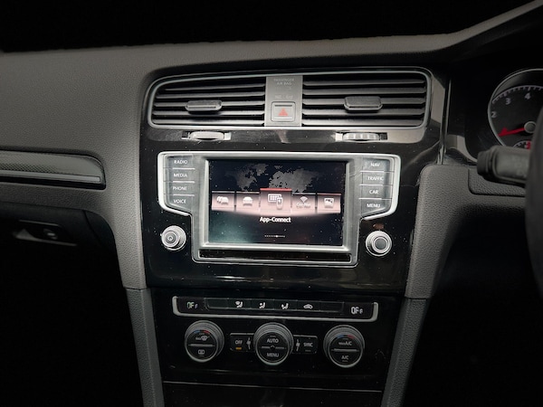 Used Volkswagen Golf 2015 for sale - 75677978: Photo 35