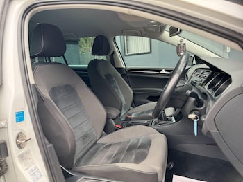 Used Volkswagen Golf 2015 for sale - 75677978: Photo