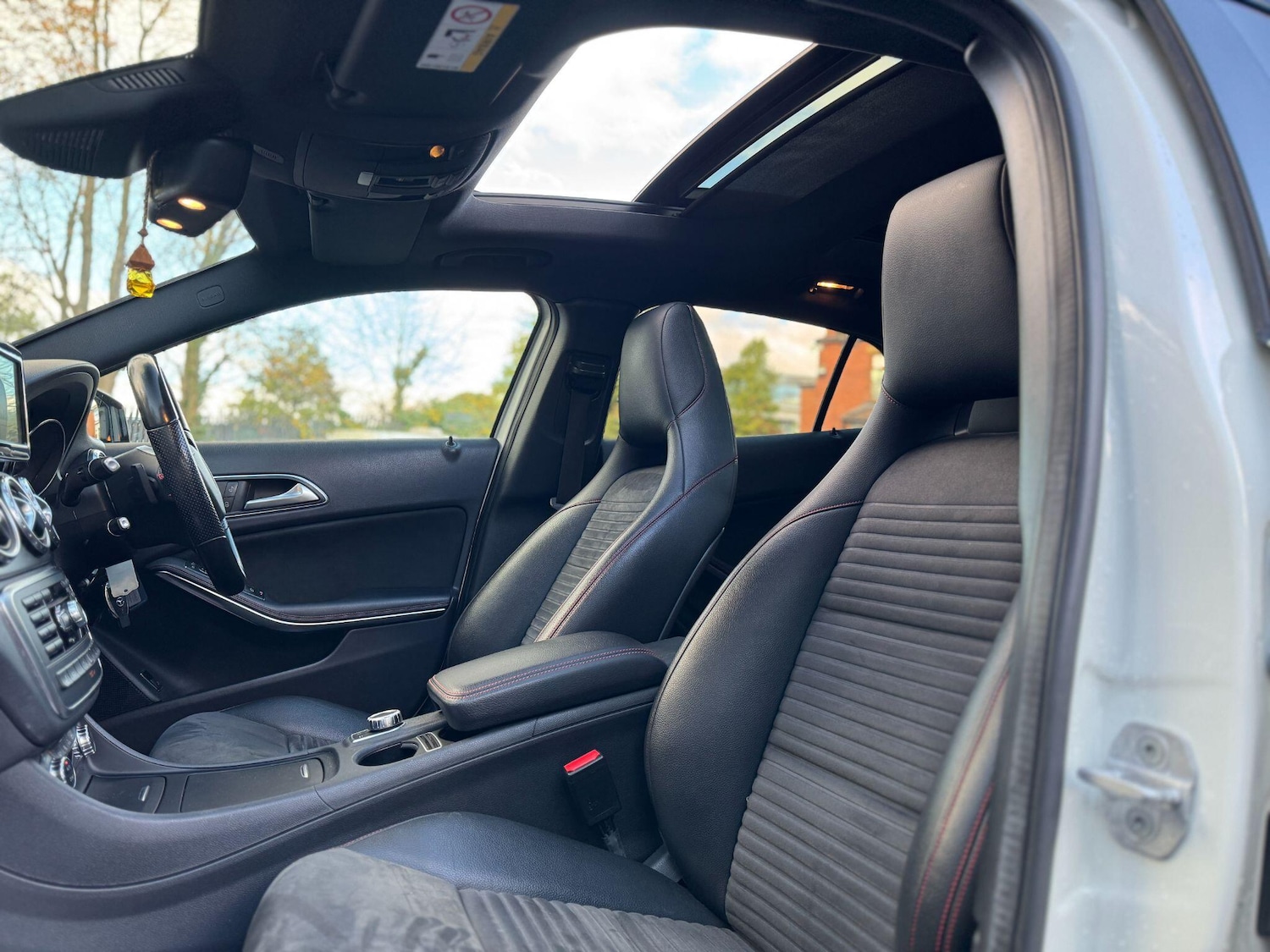 Used Mercedes-Benz GLA 2014 for sale - 76993793: Photo 21