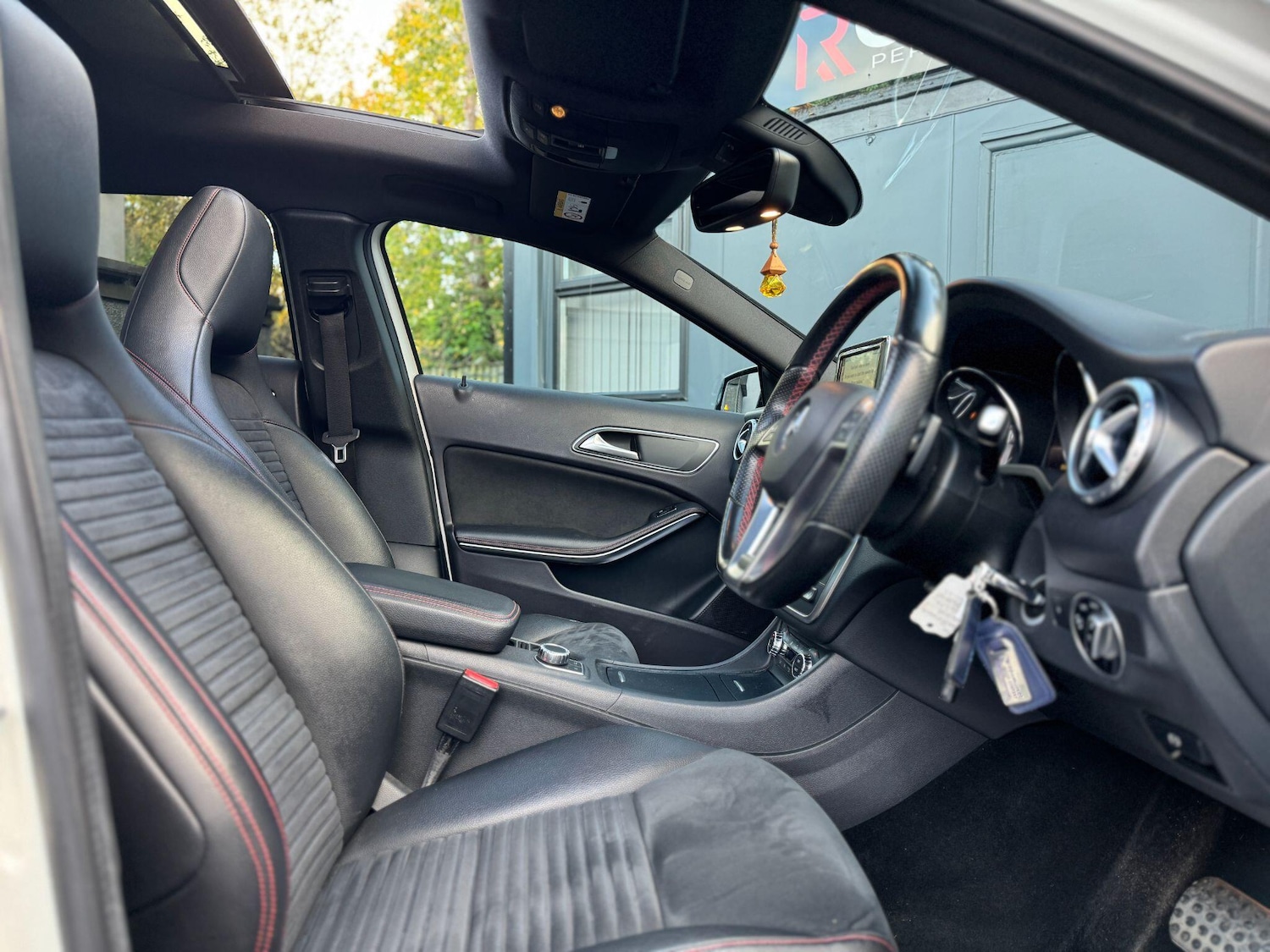 Used Mercedes-Benz GLA 2014 for sale - 76993793: Photo 3