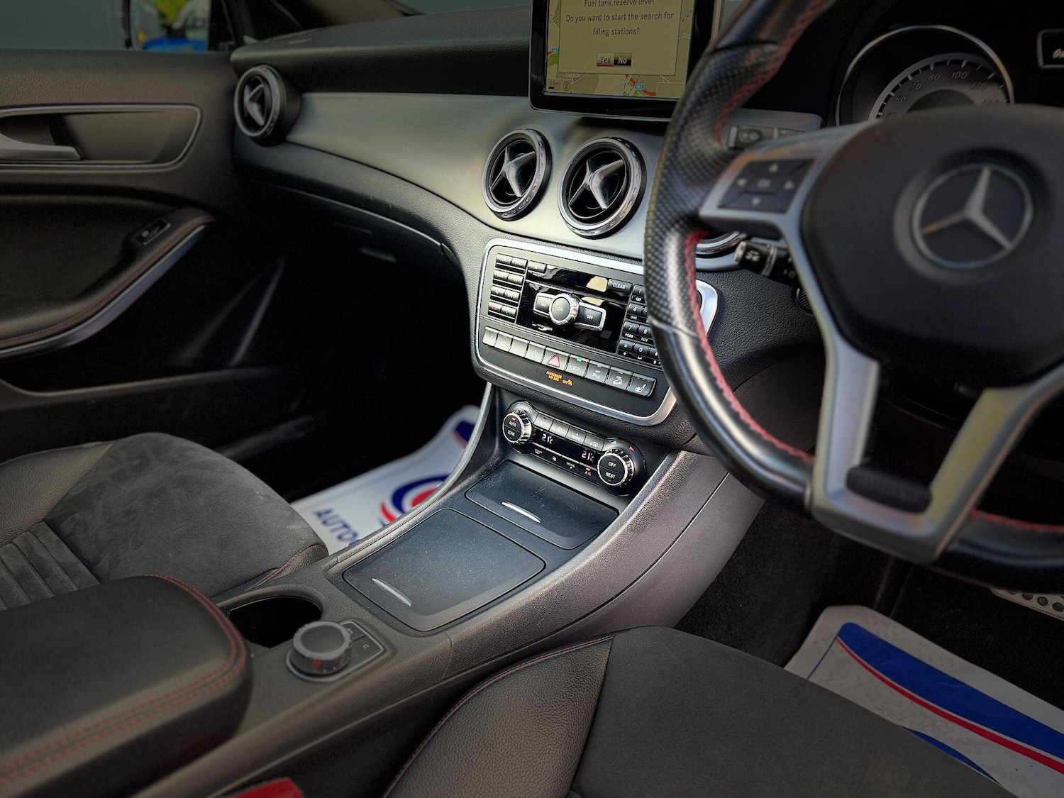 Used Mercedes-Benz GLA 2014 for sale - 76993793: Photo 35