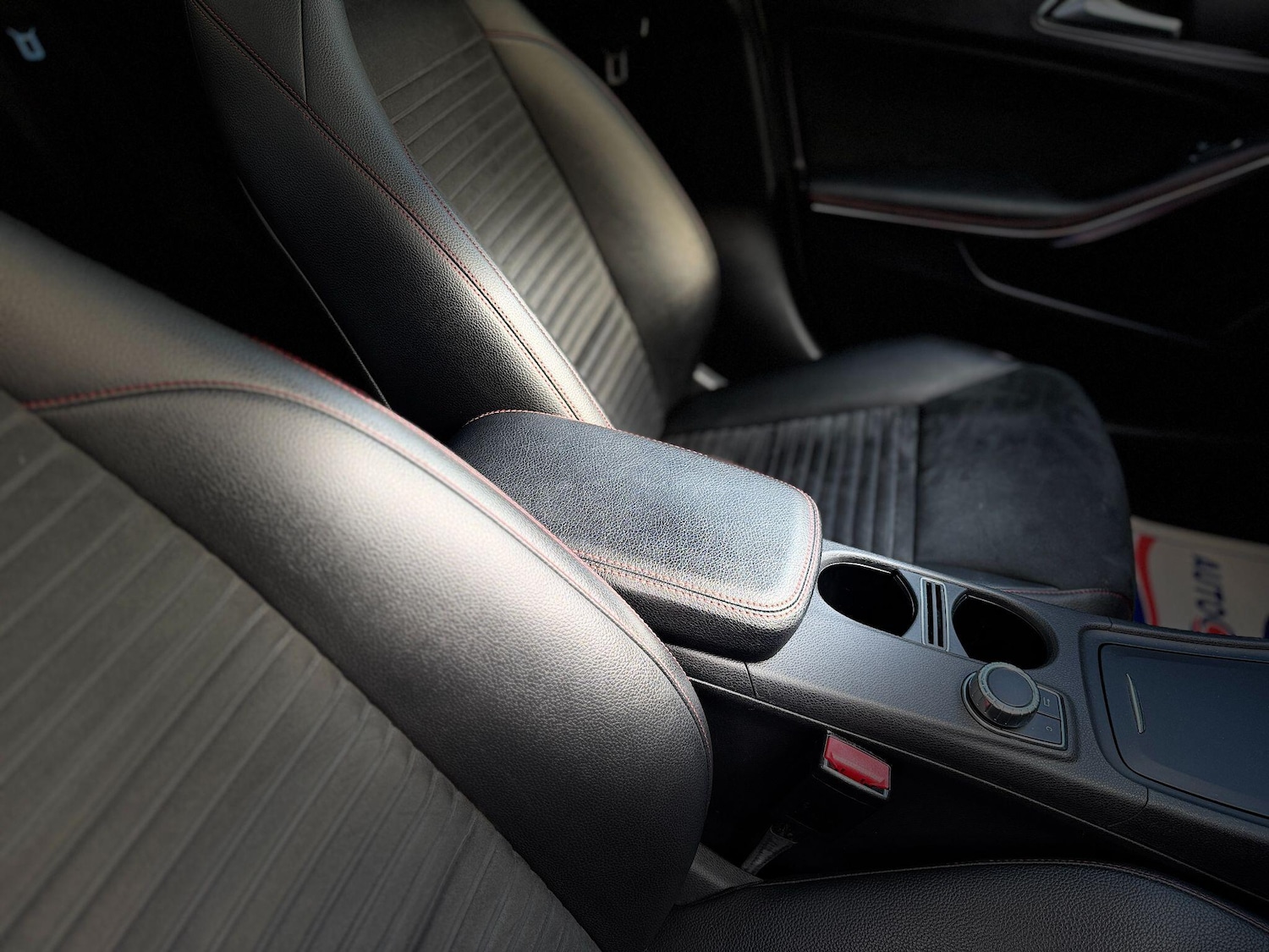 Used Mercedes-Benz GLA 2014 for sale - 76993793: Photo 39