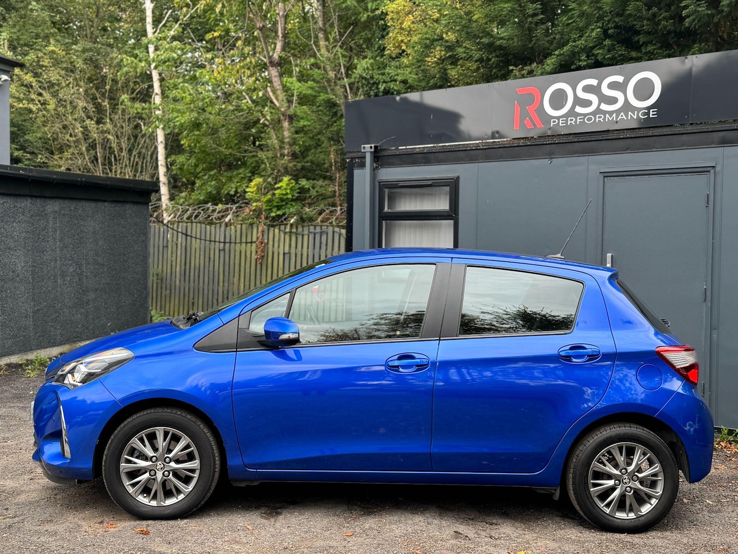 Used Toyota Yaris 2017 for sale - 76269948: Photo 12