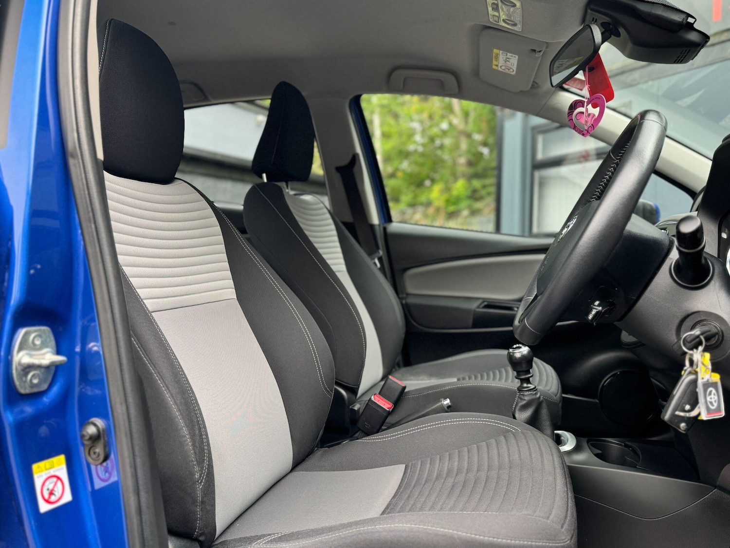 Used Toyota Yaris 2017 for sale - 76269948: Photo 17