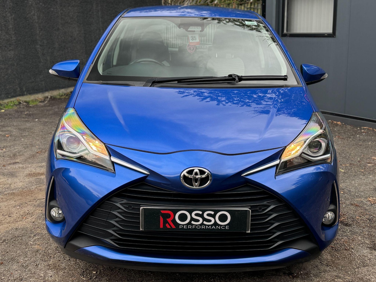 Used Toyota Yaris 2017 for sale - 76269948: Photo 2